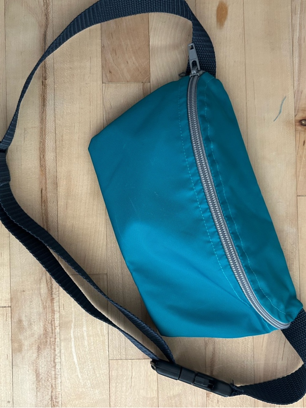 Teal Nylon Fanny Pack with Adjustable Strap Los Angeles Apparel - Picture 3 of 6
